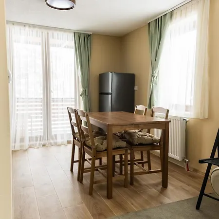 Apartament Zov Golije *